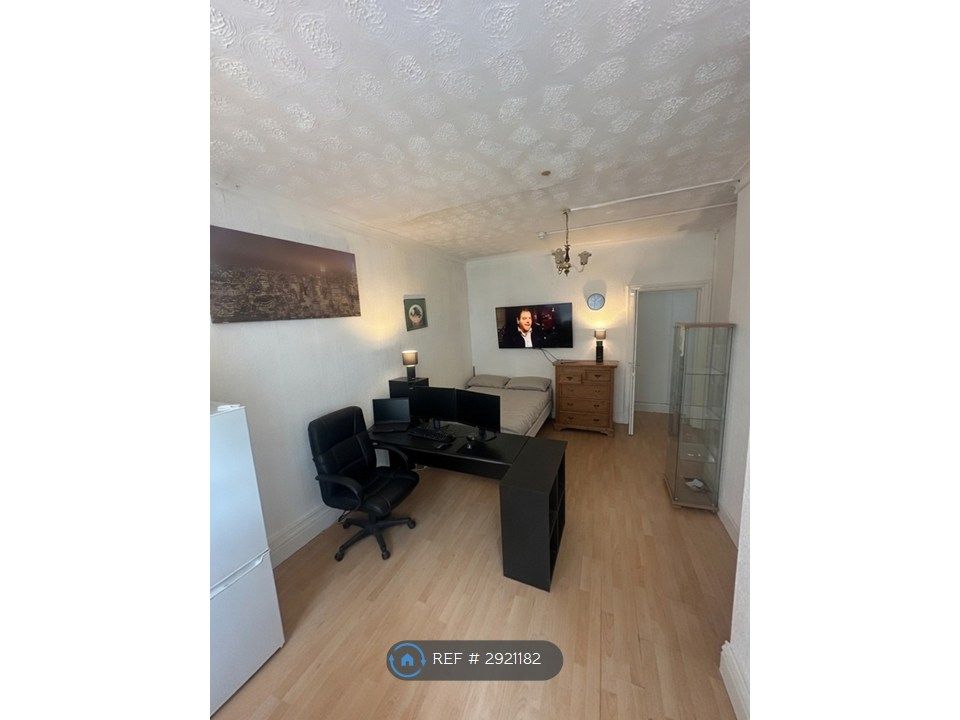 Property photo 1 of 4