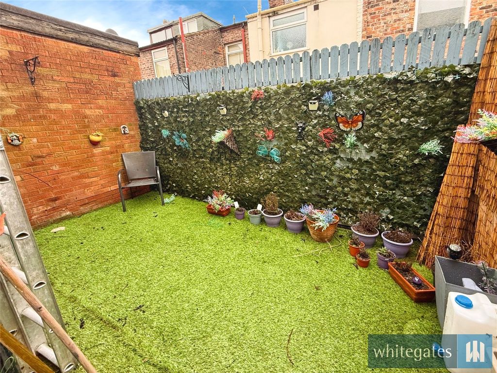 Property photo 2 of 19 Picture No. 18