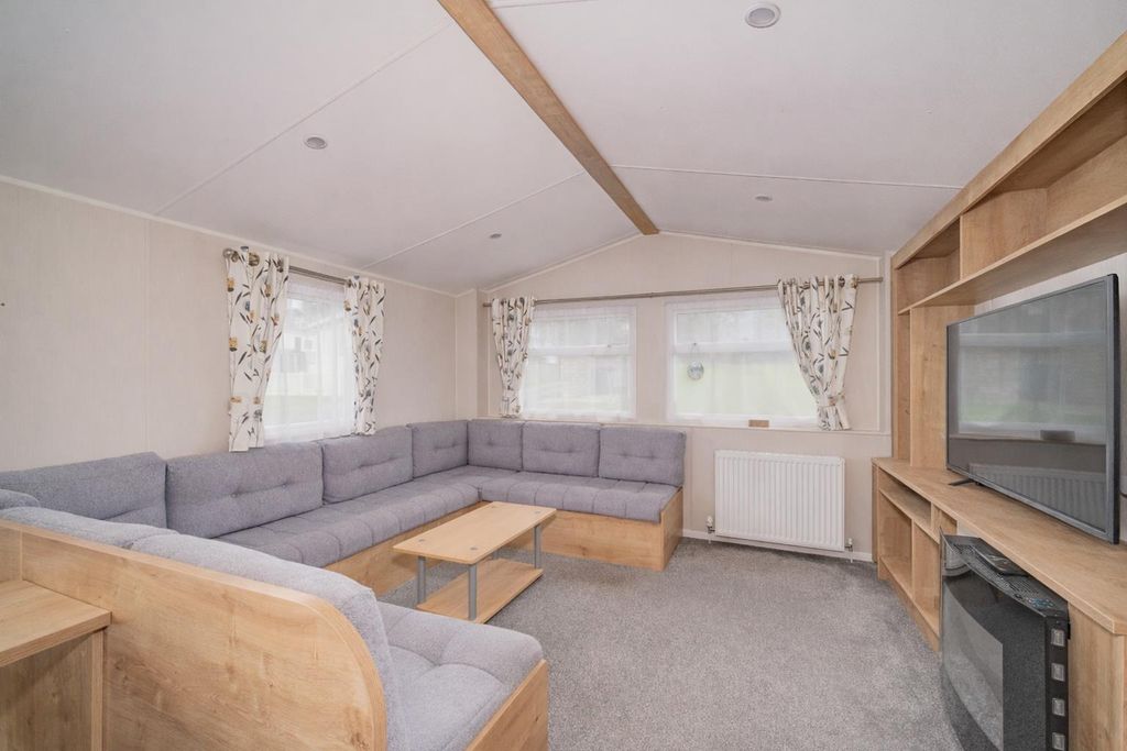 Property photo 2 of 17 53 Oak Avenue Seaton Estate Arbroath-12.Jpg