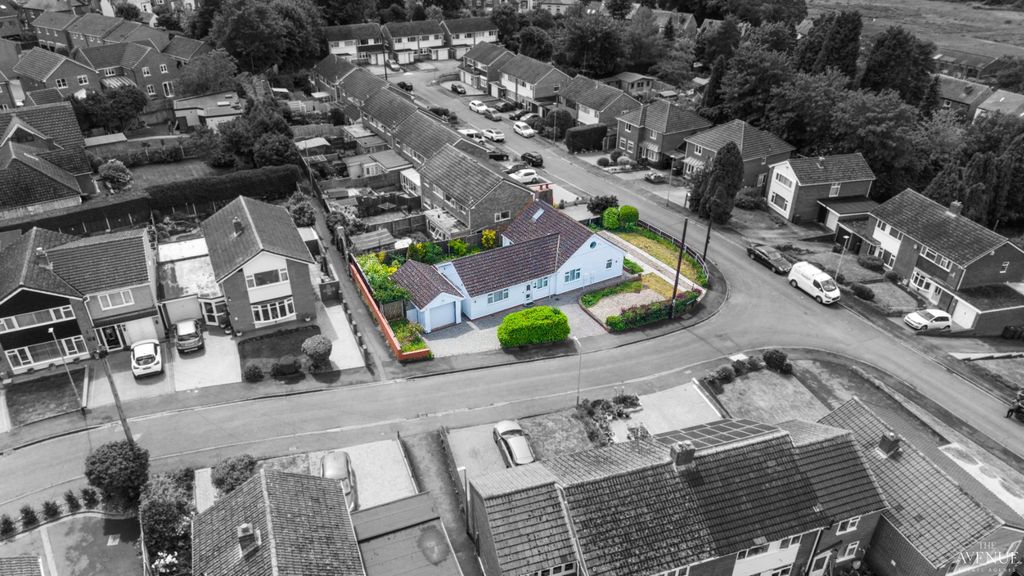 Property photo 1 of 27 5104752