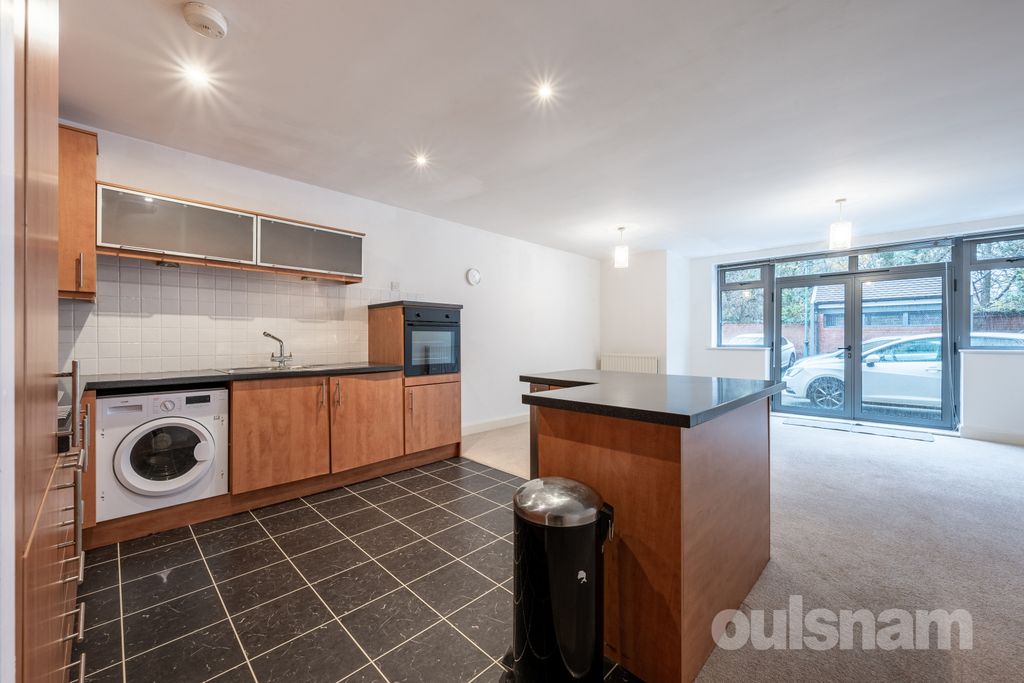 Property photo 2 of 11 Picture No. 12