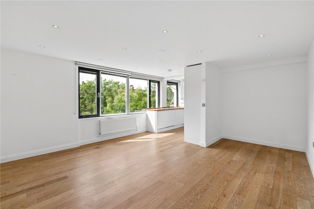 Property photo 2 of 10 Picture No. 04