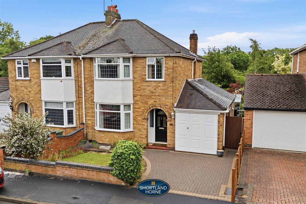 Property photo 1 of 26 14 Alfriston Road (1 Of 28).Jpg