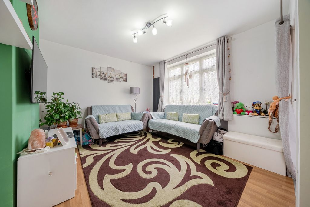 Property photo 2 of 17 1455133-1-69Fc802...