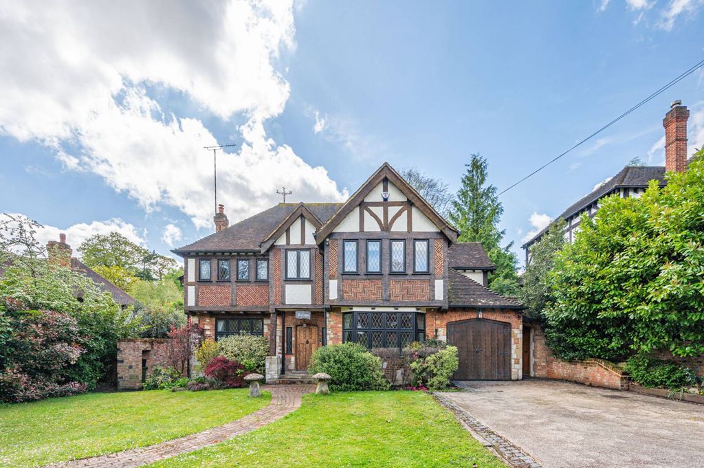 Property photo 2 of 16