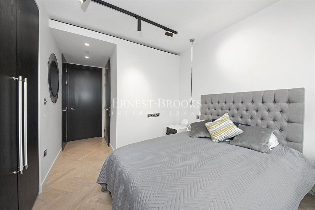 Property photo 3 of 7 Picture No. 06