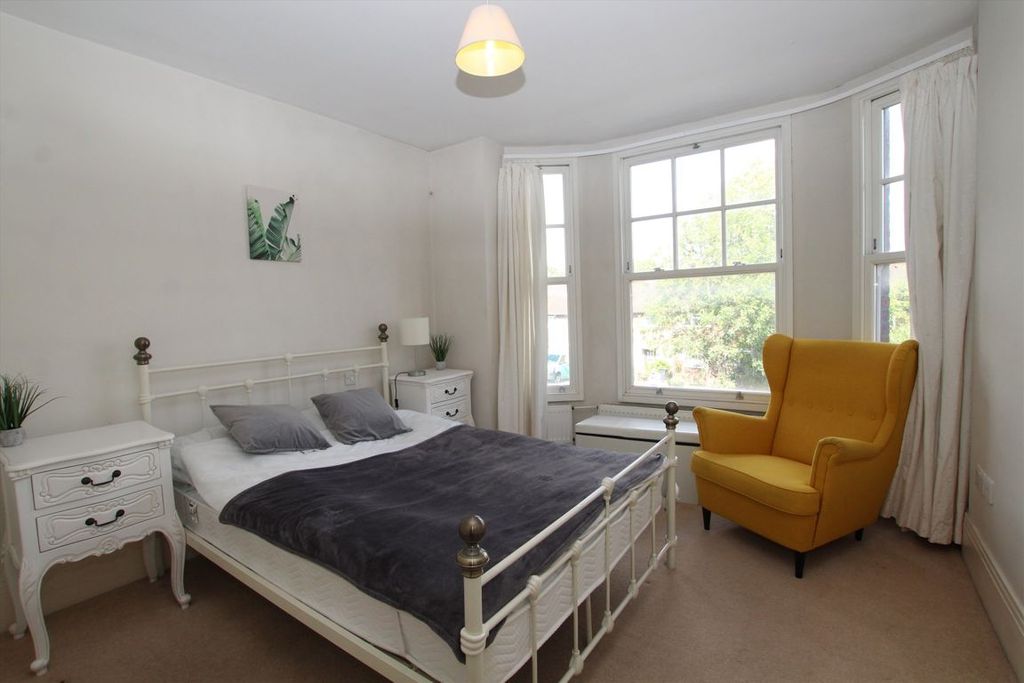 Property photo 3 of 3