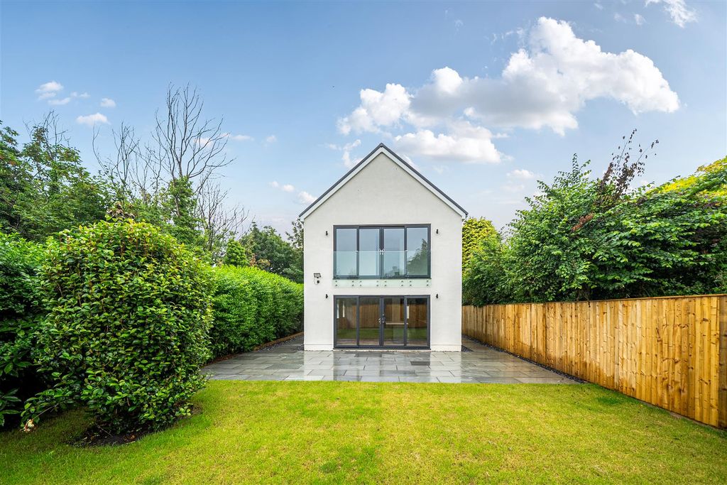 Property photo 3 of 43 1478141-47-6A32712835E0d-Arw-1.Jpg