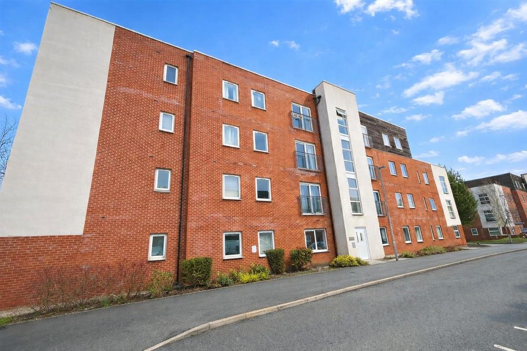 Property photo 1 of 9