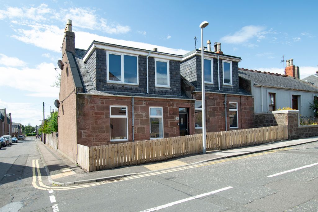Property photo 1 of 25