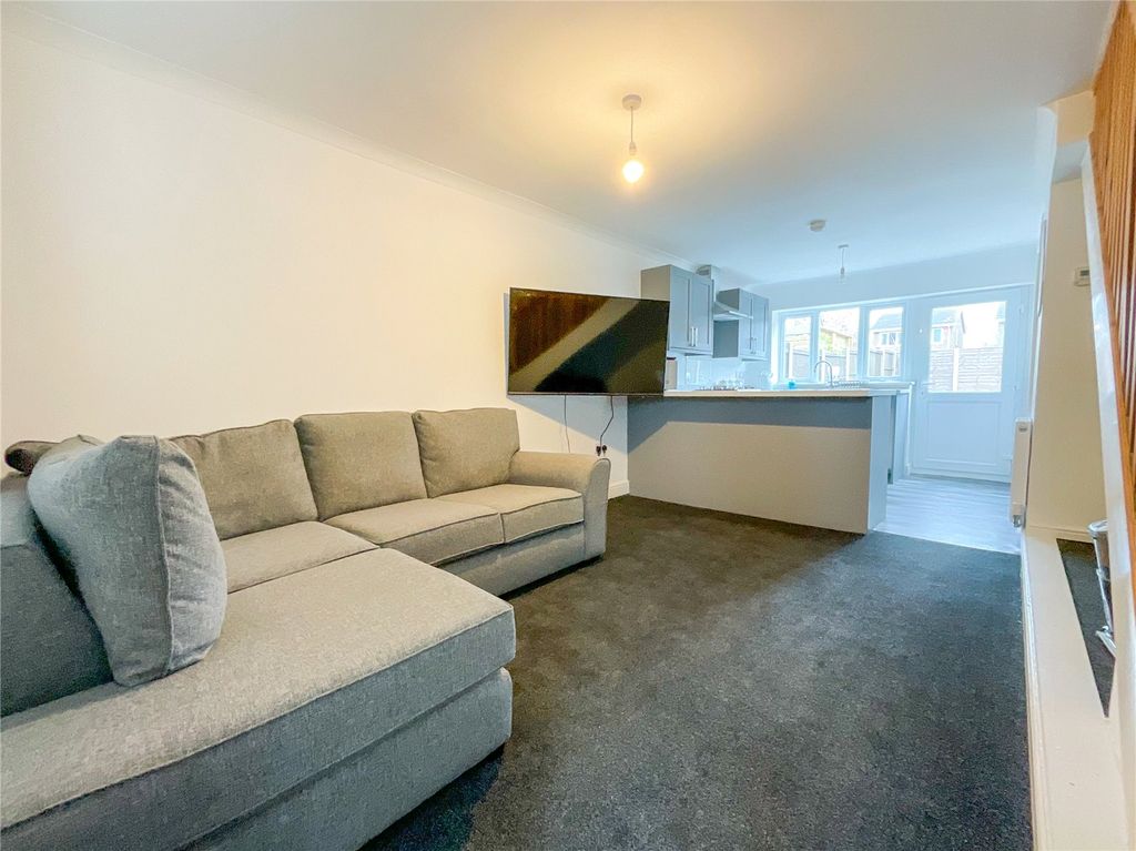 Property photo 2 of 10 Picture No. 03