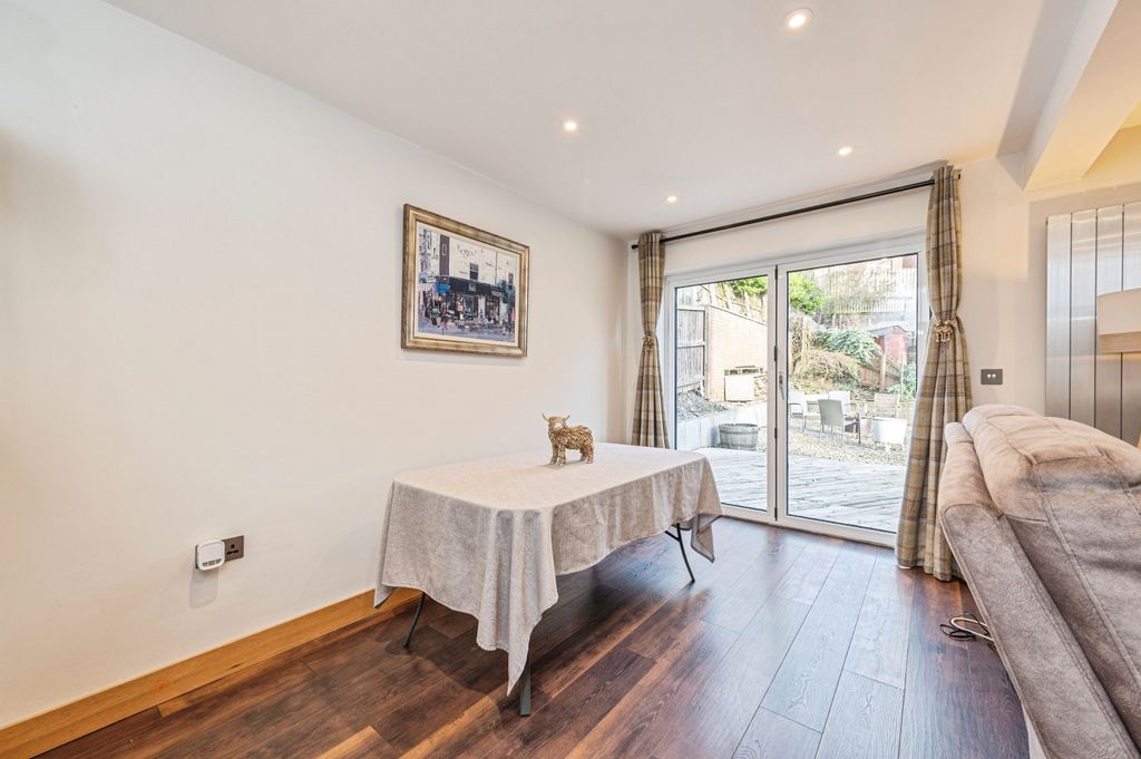 Additional image 5 of 3 bed detached house for saleFairfield Road, Heckmondwike WF16