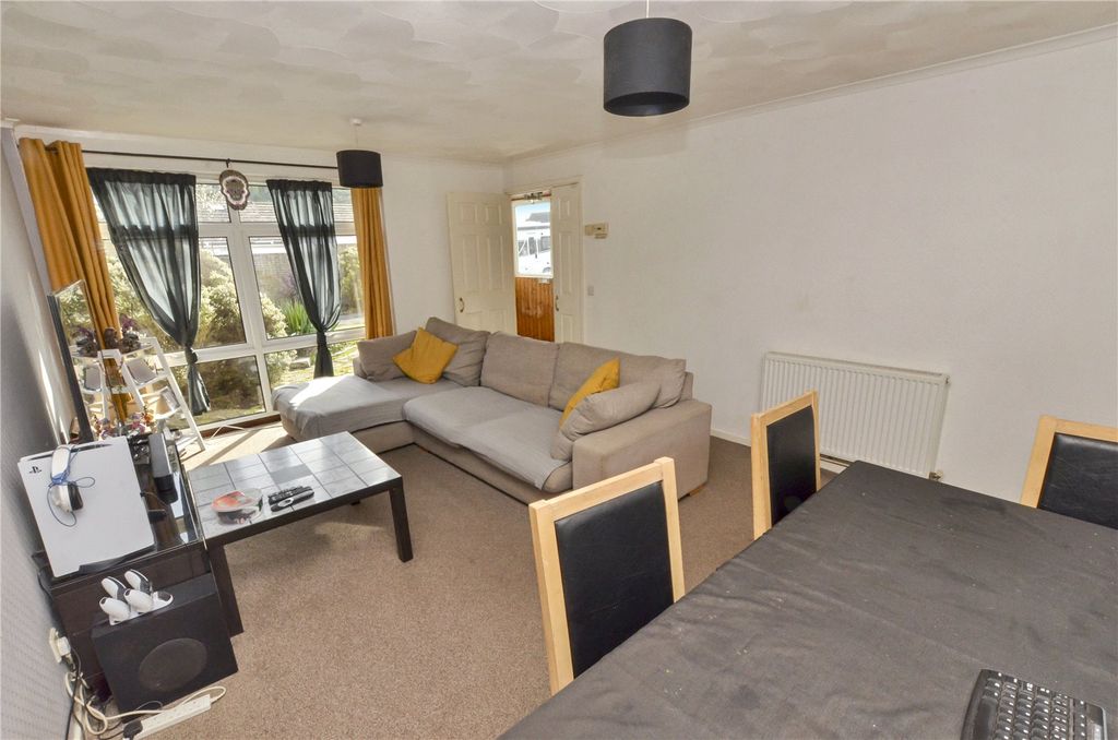 Property photo 2 of 14 Lounge/Dining Room