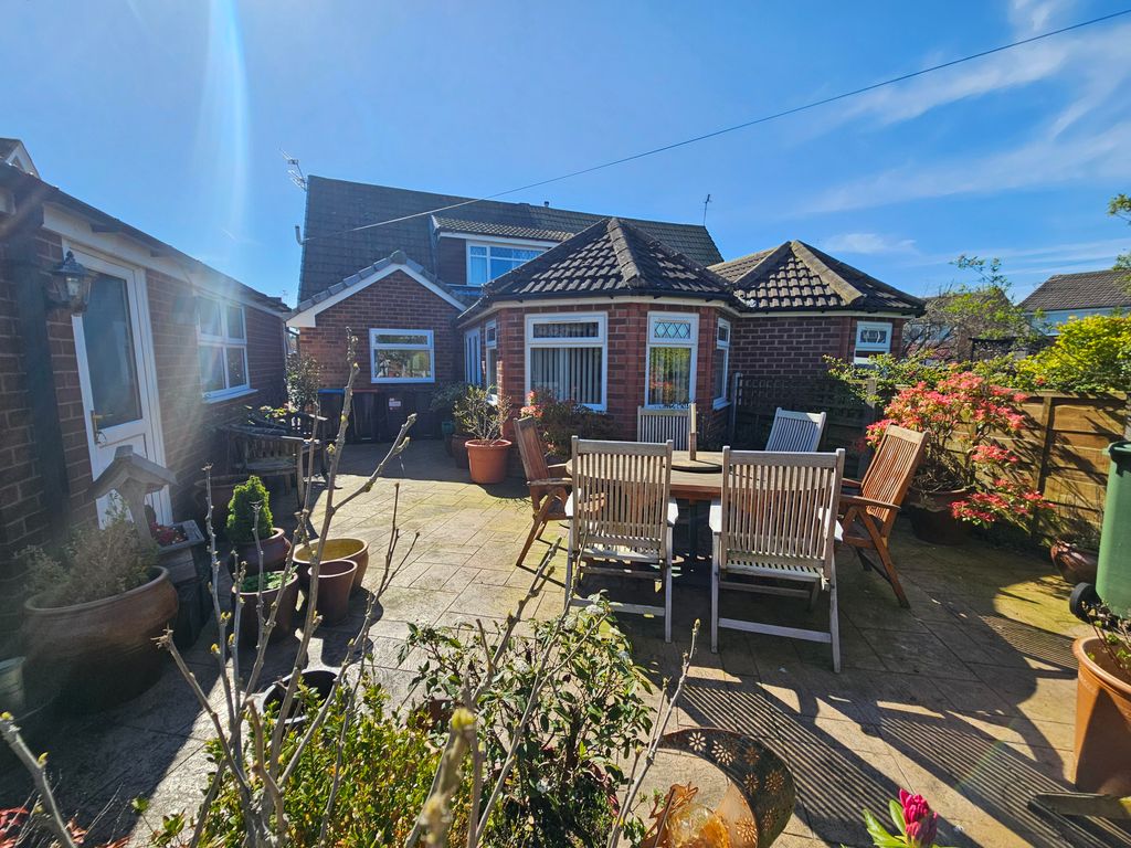 Property photo 2 of 20 Outside