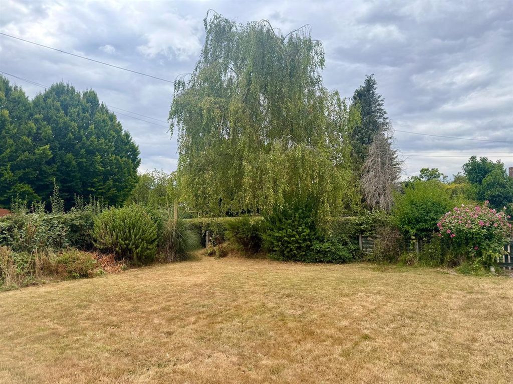 Property photo 2 of 16