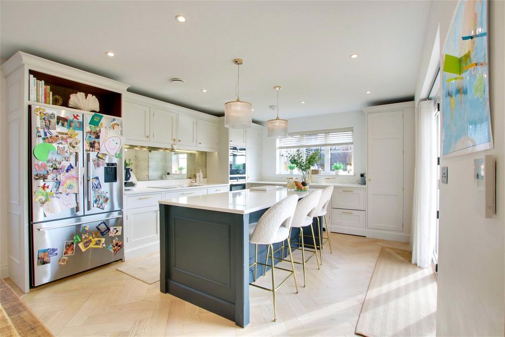 Property photo 3 of 28 Picture No. 05