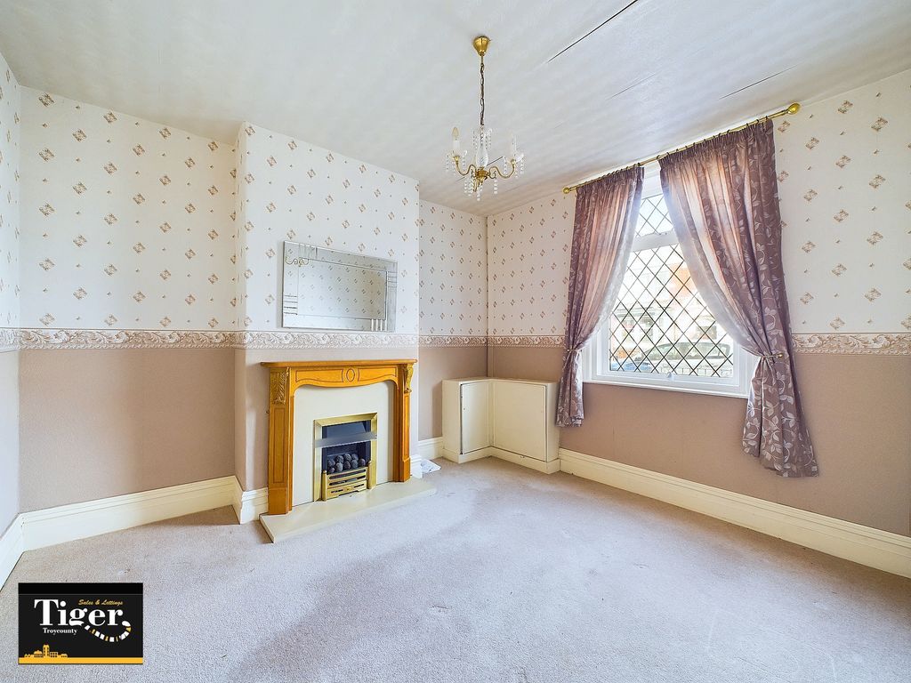 Property photo 2 of 11 Cam02176G0-Pr0386-Still005