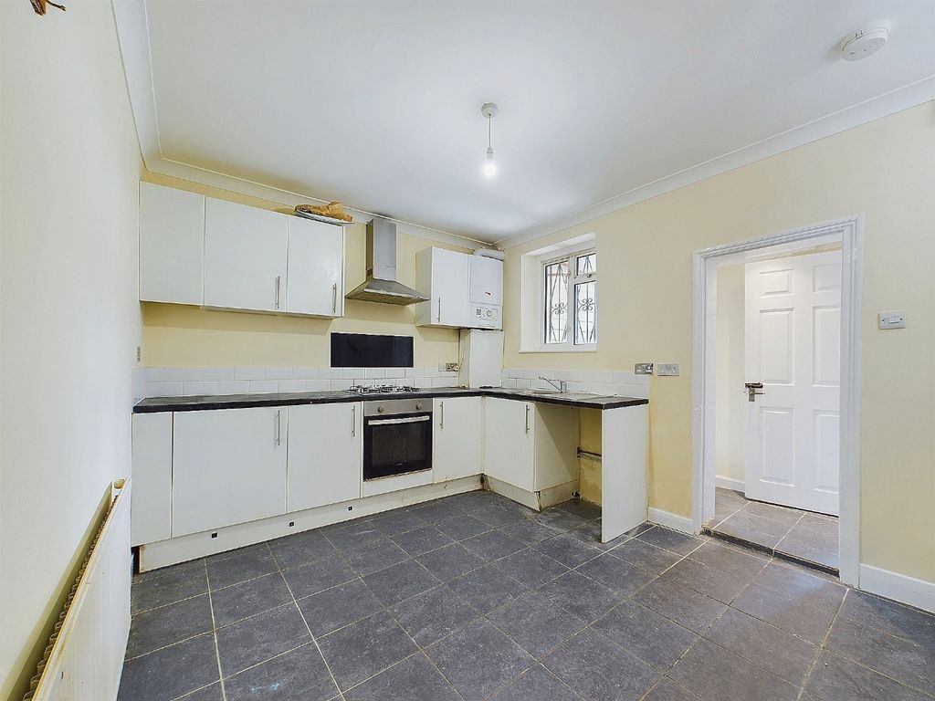 Property photo 3 of 6 3297103