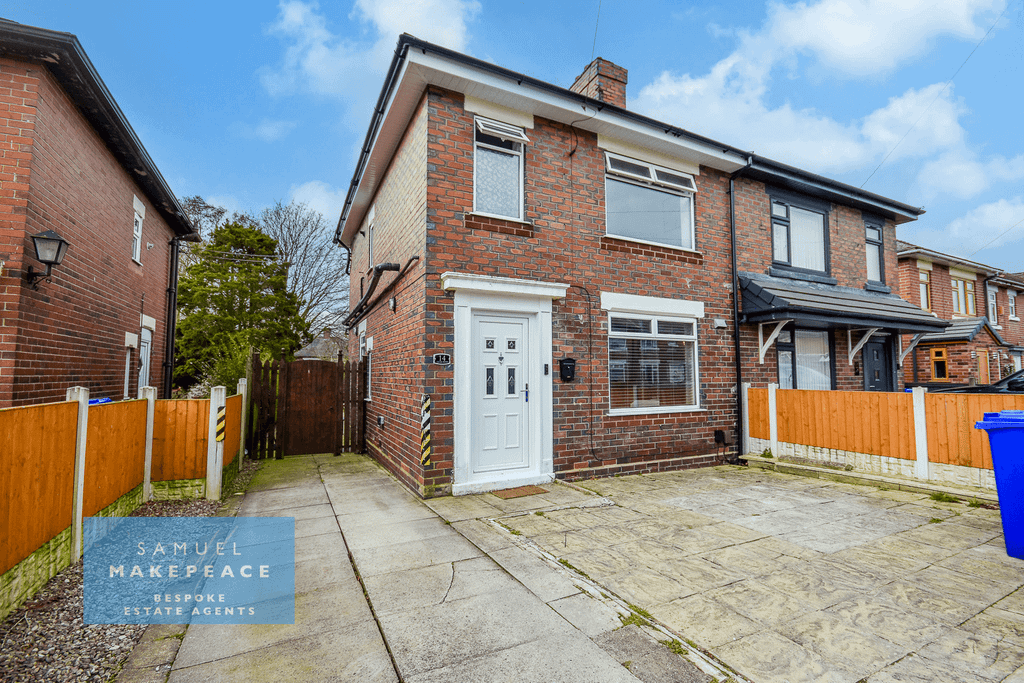 Property photo 1 of 15 Three Bedroom Semi Detached