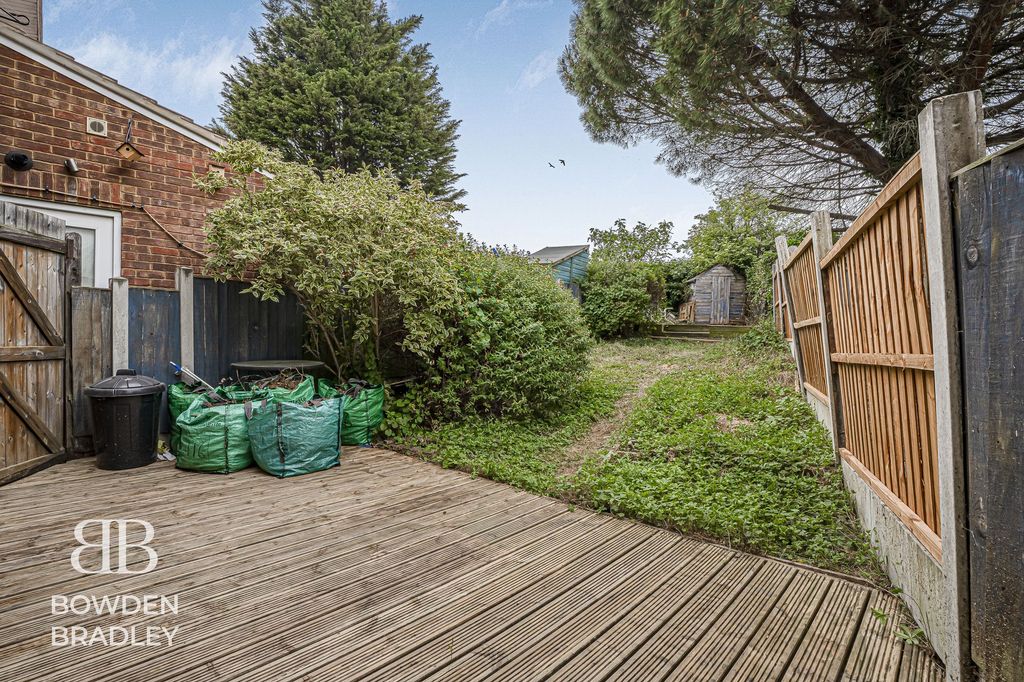 Property photo 3 of 25