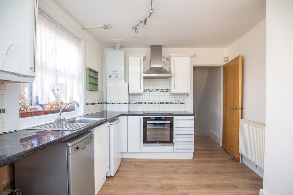 Property photo 2 of 13 Picture No. 11