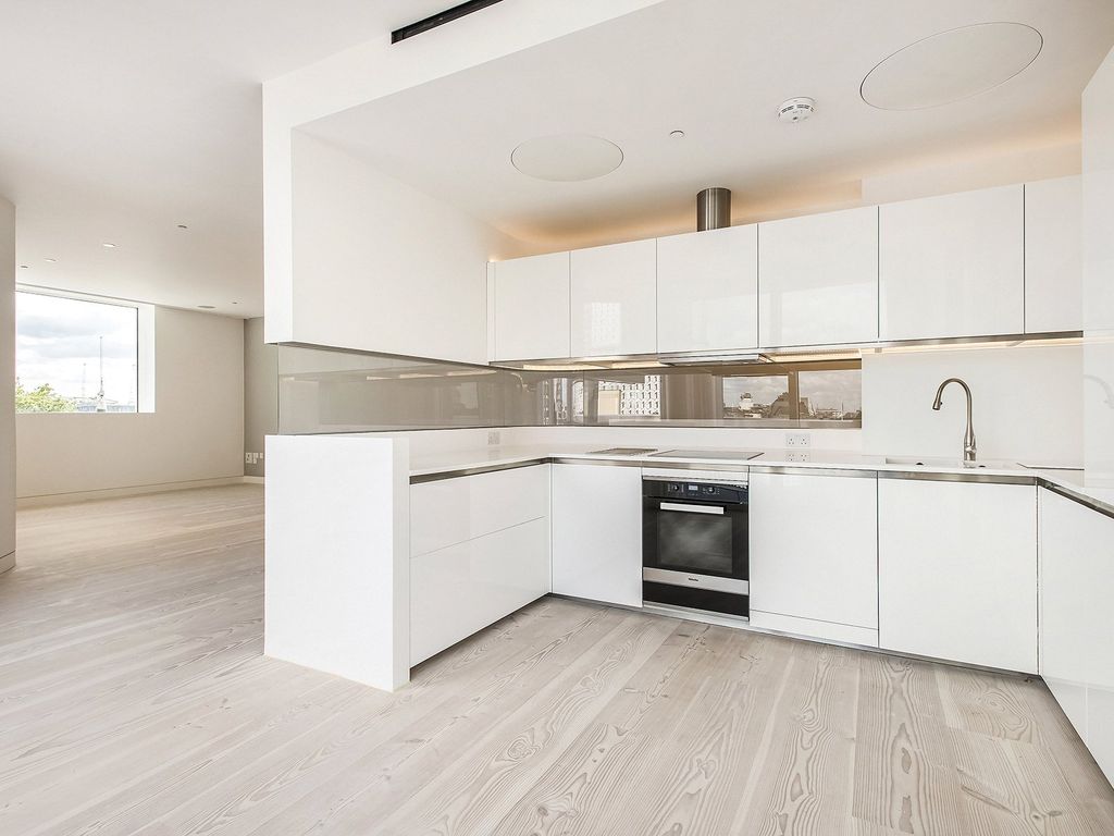 Property photo 1 of 13 Soho Street