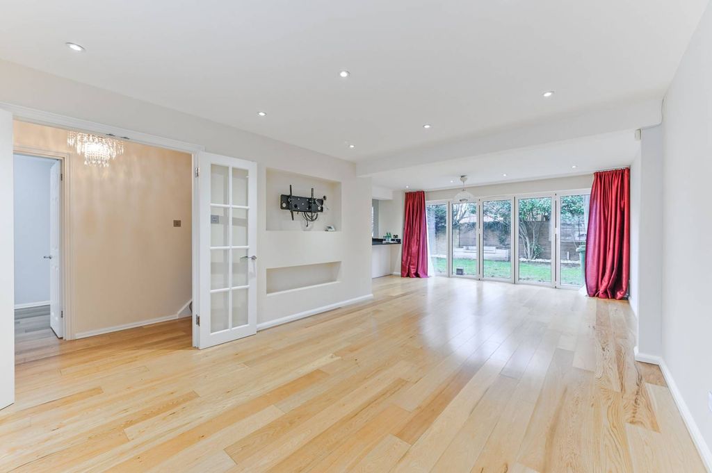 Property photo 1 of 19