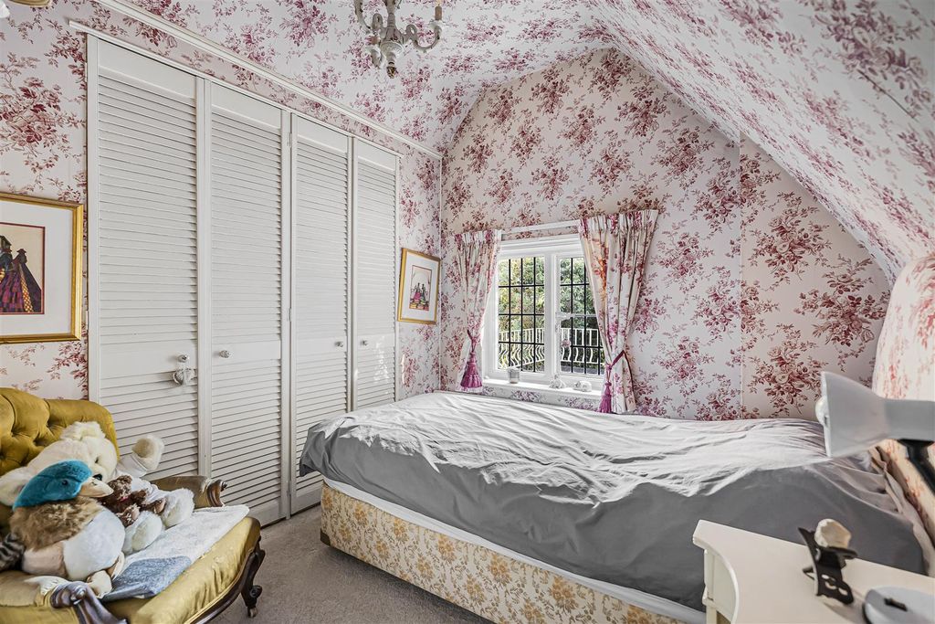 Additional image 11 of 3 bed terraced house for salePearson Road, Sonning RG4