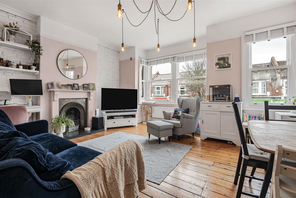 Property photo 2 of 15