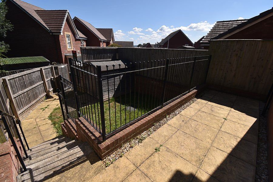 Property photo 2 of 13