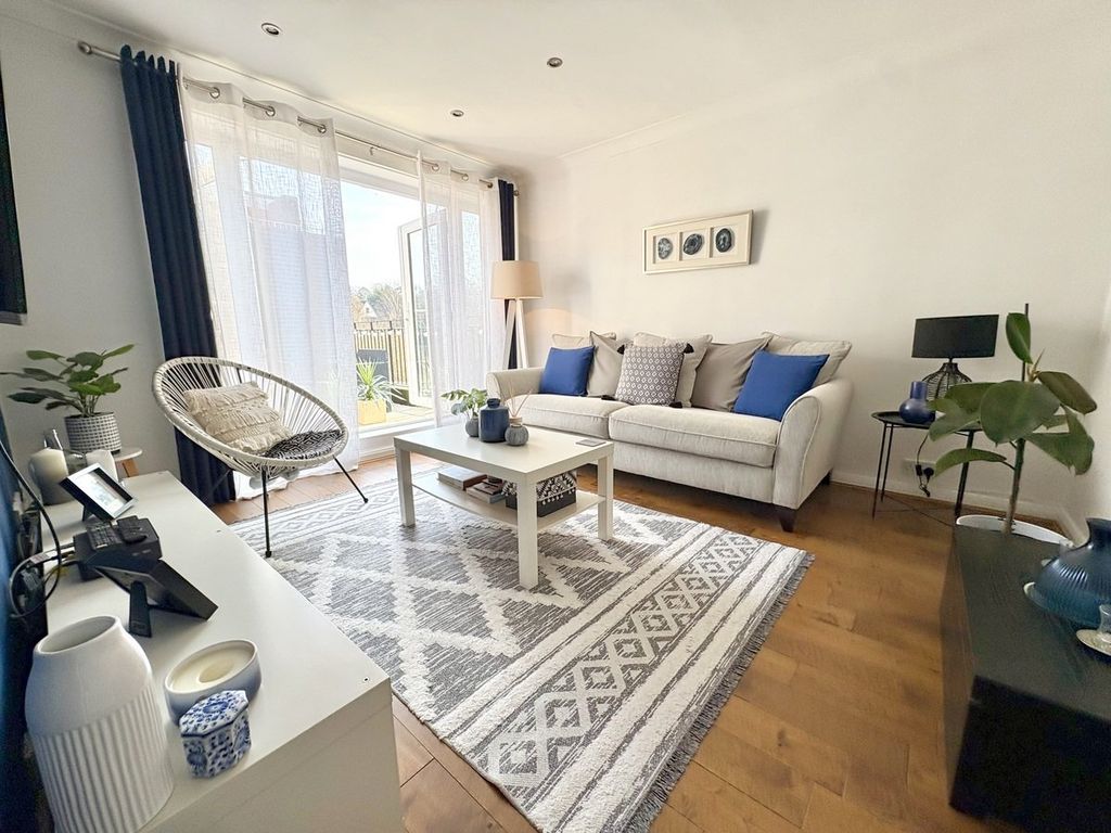 Property photo 2 of 22