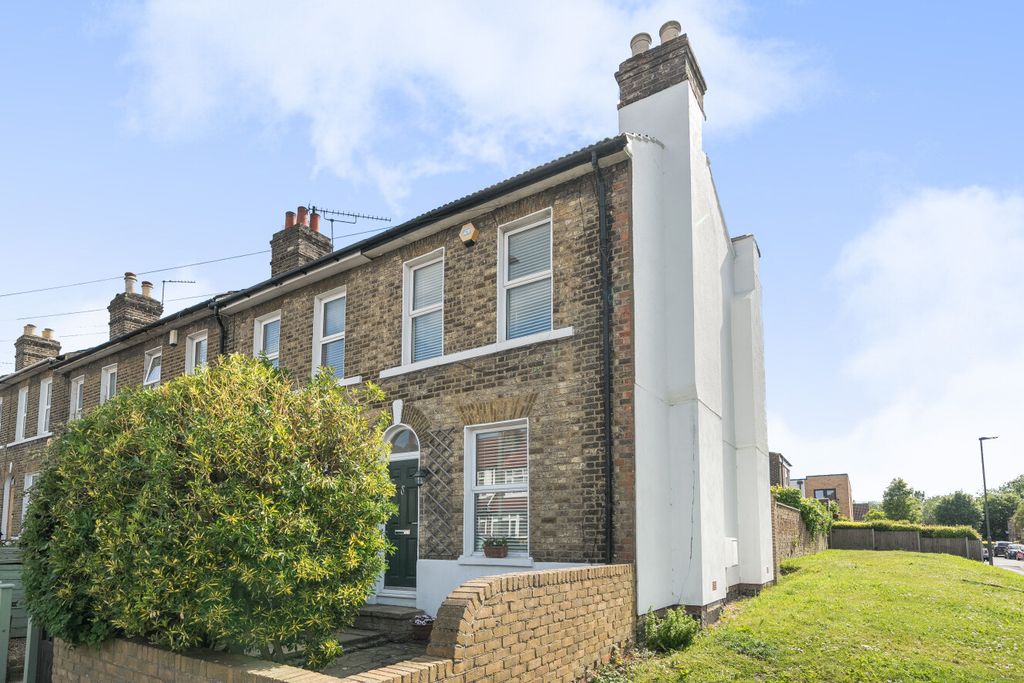 Property photo 1 of 19 1465733-7-6A0F2F9...