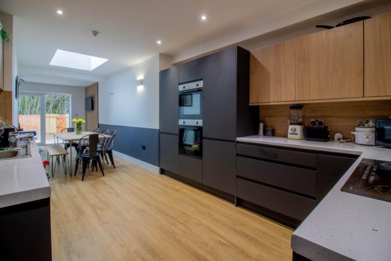Property photo 3 of 8 100572442