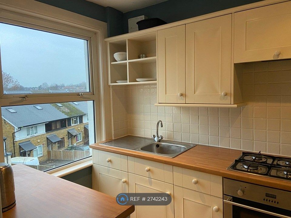 Property photo 1 of 14 Kitchen (Current)