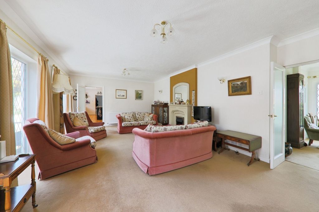 Property photo 3 of 21 5015748