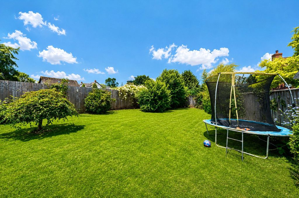 Property photo 2 of 24 Picture No. 35