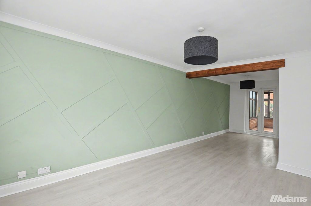 Property photo 3 of 27