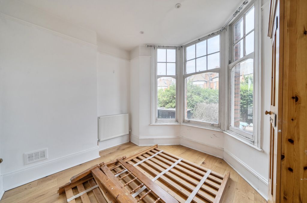 Property photo 3 of 16 1471327-7-6A1d890...