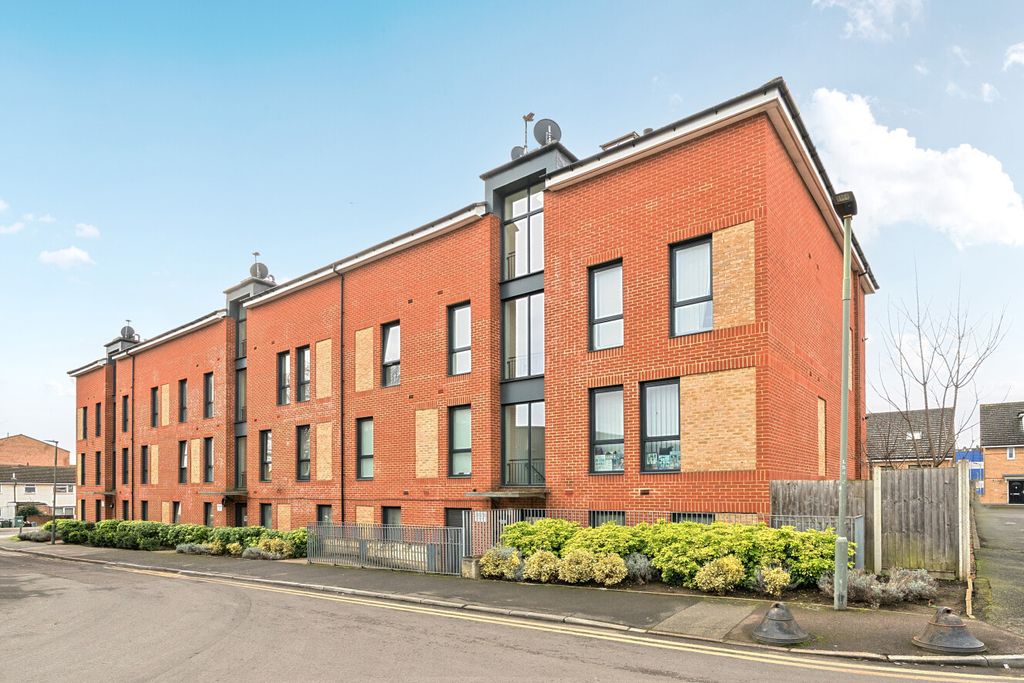 Property photo 1 of 15 1414576-3-69982c7...