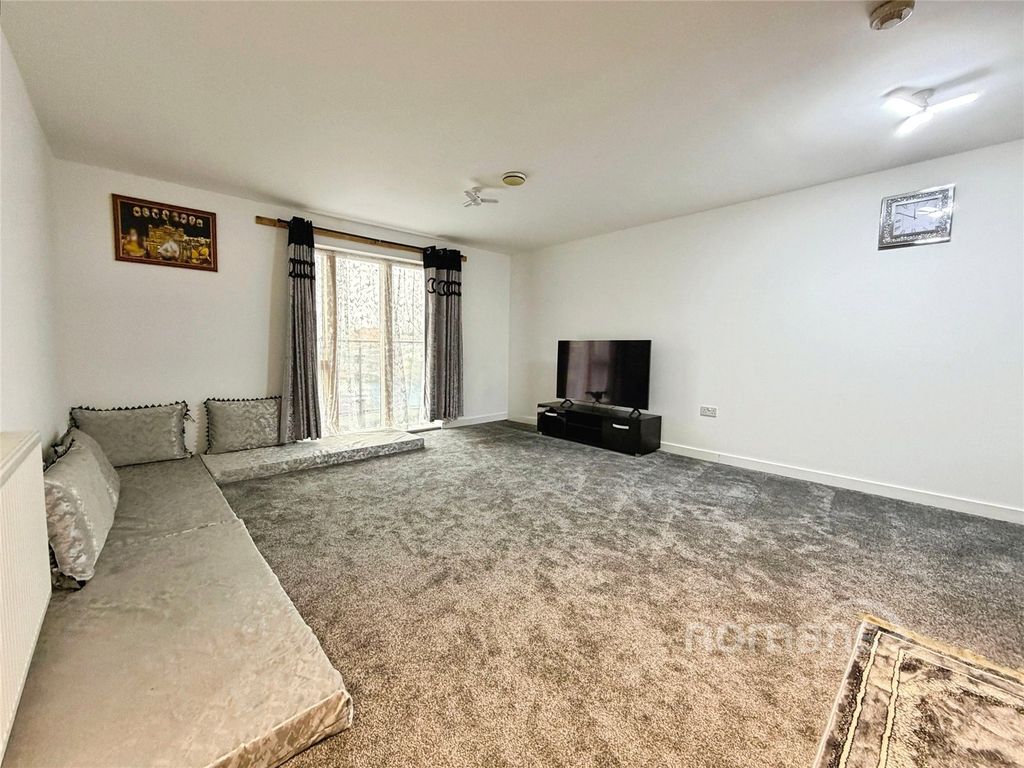 Property photo 2 of 12 Picture No. 06