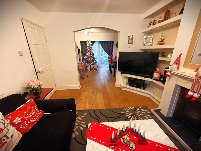 Property photo 3 of 8 Photo 3