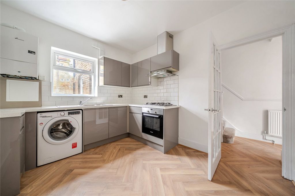 Property photo 3 of 19 Picture No. 49