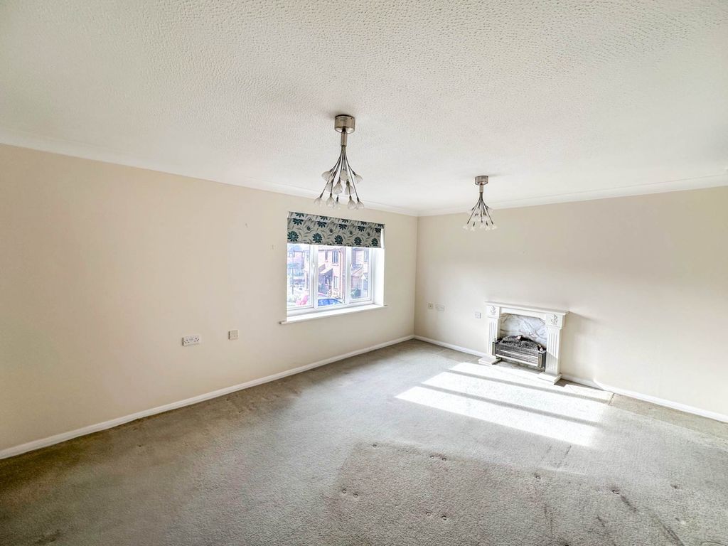 Property photo 2 of 9