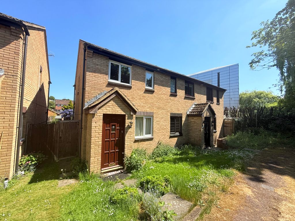 Property photo 1 of 8 Exterior