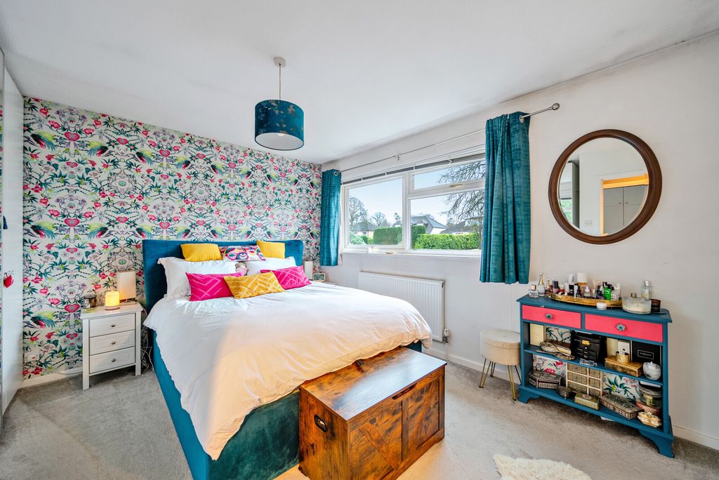 Property photo 3 of 17 1394669-18-6960cc...