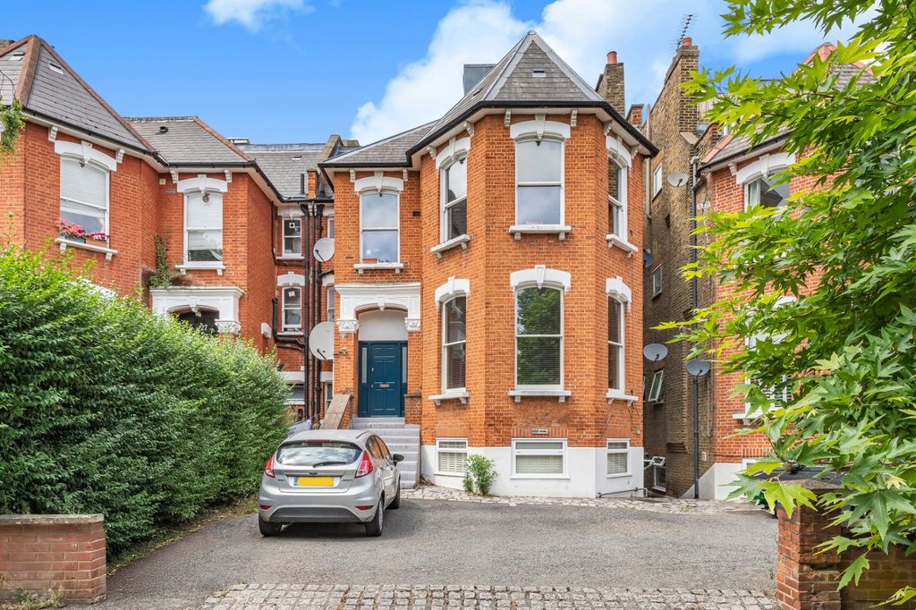 Property photo 1 of 19