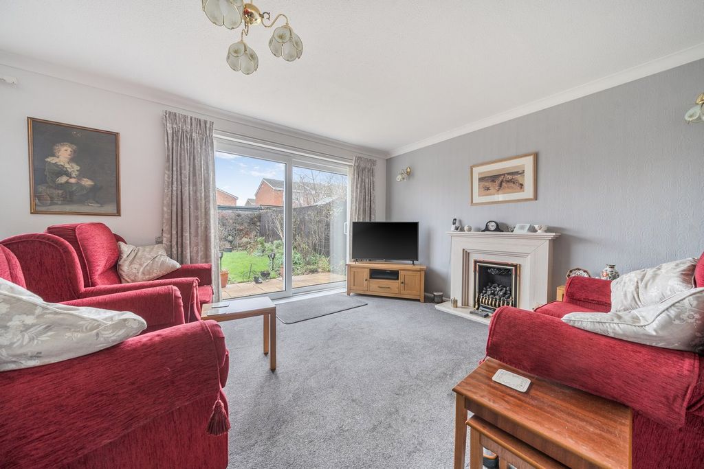 Property photo 2 of 16