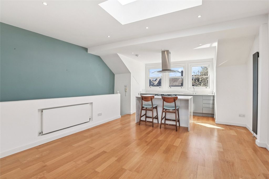 Property photo 2 of 14 Reception Room