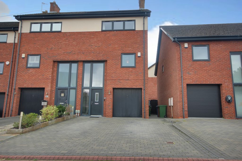 Property photo 1 of 20 1 Front A