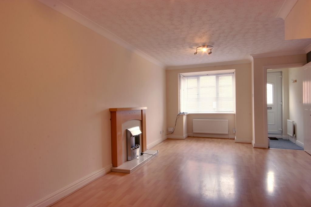 Property photo 3 of 12 1 Lounge B